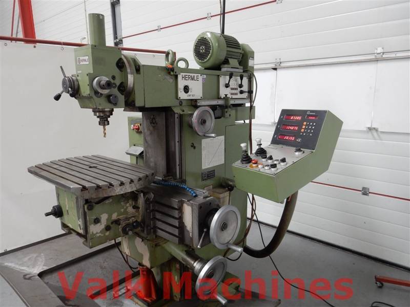 Gebrauchte Fräsmaschine Hermle UWF 801 auf Lager