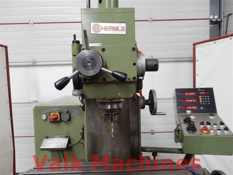 Gebrauchte Fräsmaschine Hermle UWF 801 auf Lager