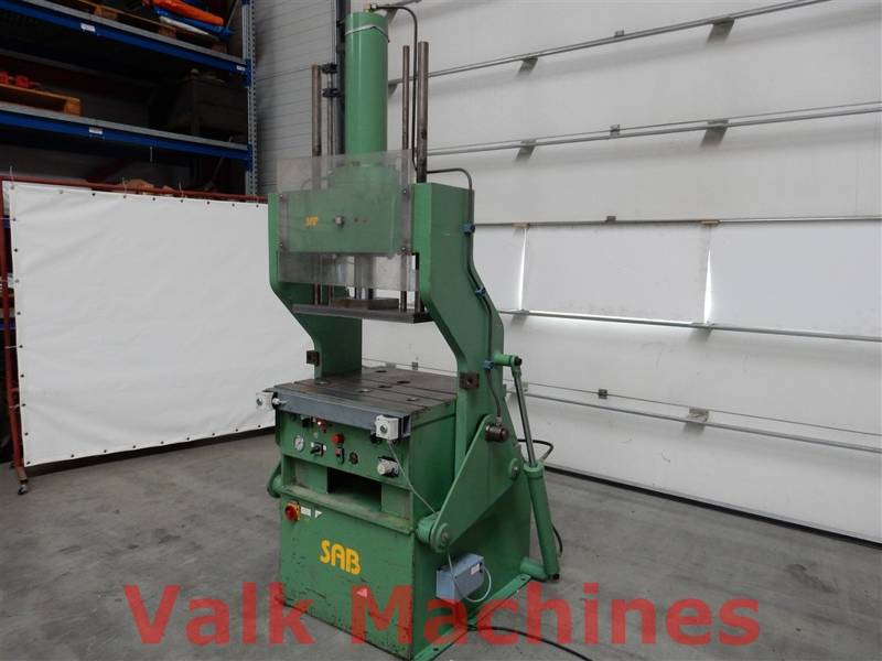 Gebrauchte Hydraulische Multipresse Sab 20 Ton